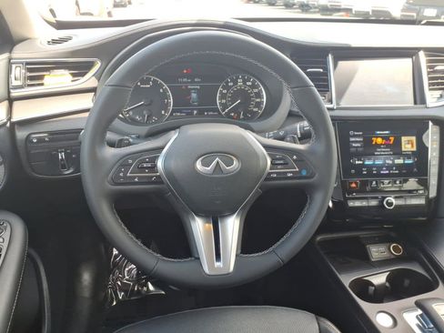 Certified 2025 INFINITI QX50 Luxe AWD/4WD image 14