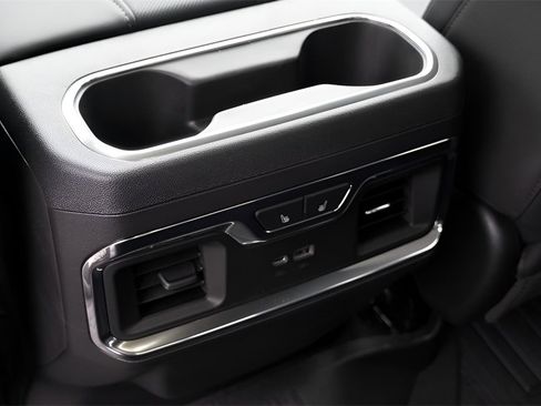 New 2026 GMC Sierra 1500 SLT image 26