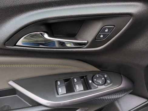 Used 2024 Chevrolet Trax ACTIV w/ Sunroof Package image 22