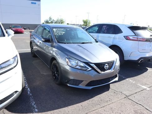 Used 2018 Nissan Sentra S w/ S Midnight Style Package FWD image 3
