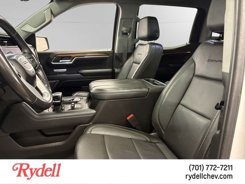 Used 2023 GMC Sierra 1500 Denali w/ Technology Package AWD/4WD image 10