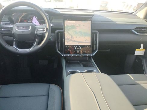 New 2026 GMC Acadia AT4 w/ LPO, Floor Liner Package image 22