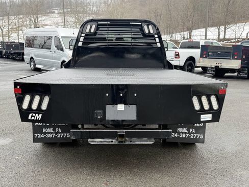 Used 2022 Ford F450 XLT image 5