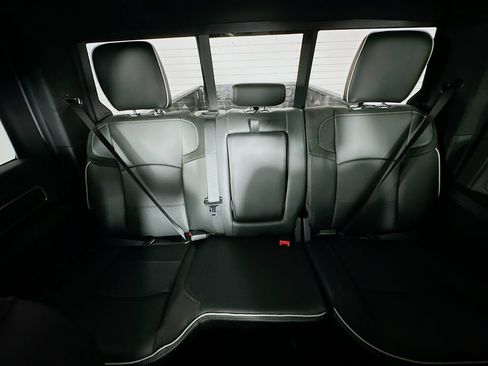 New 2026 RAM 3500 Laramie AWD/4WD image 10
