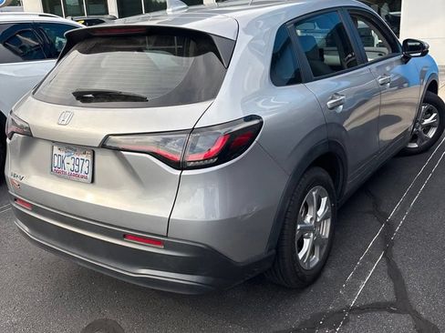 Used 2025 Honda HR-V LX image 3