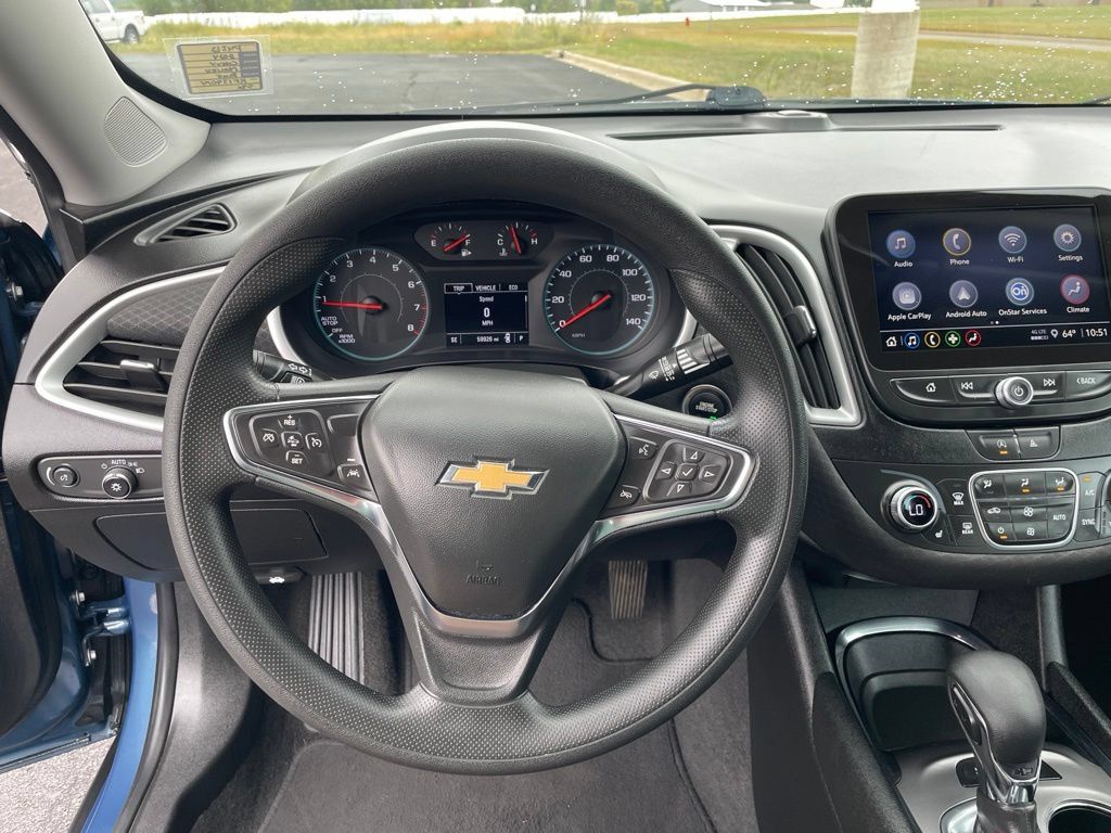 Used 2024 Chevrolet Malibu LT FWD image 11