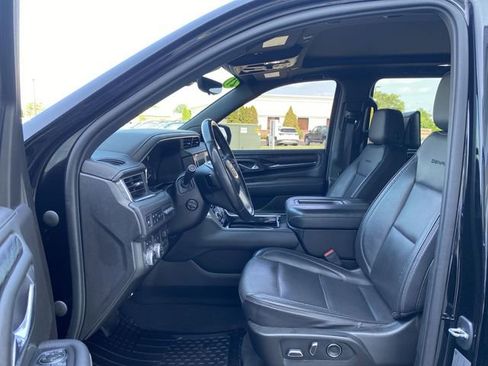 Used 2021 GMC Yukon XL Denali w/ Denali Ultimate Package AWD/4WD image 19