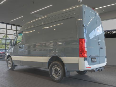 Certified 2025 Mercedes-Benz Sprinter 2500 image 12