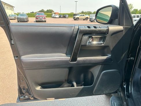 Used 2019 Toyota 4Runner TRD Pro AWD/4WD image 11