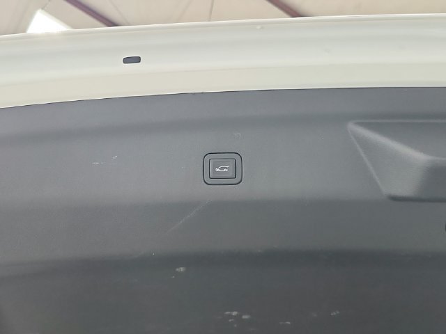 Used 2025 GMC Yukon Denali RWD image 47