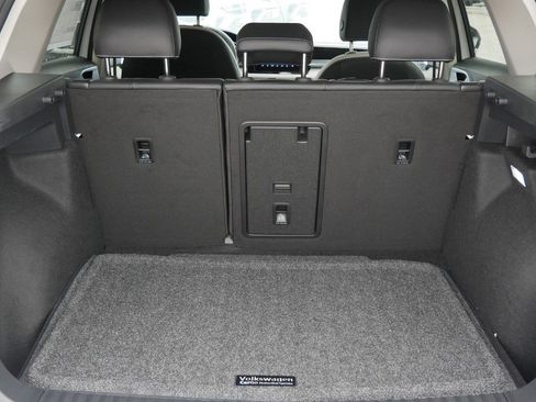 New 2026 Volkswagen Taos SE AWD/4WD image 6