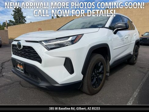 Used 2024 Toyota RAV4 LE FWD image 1