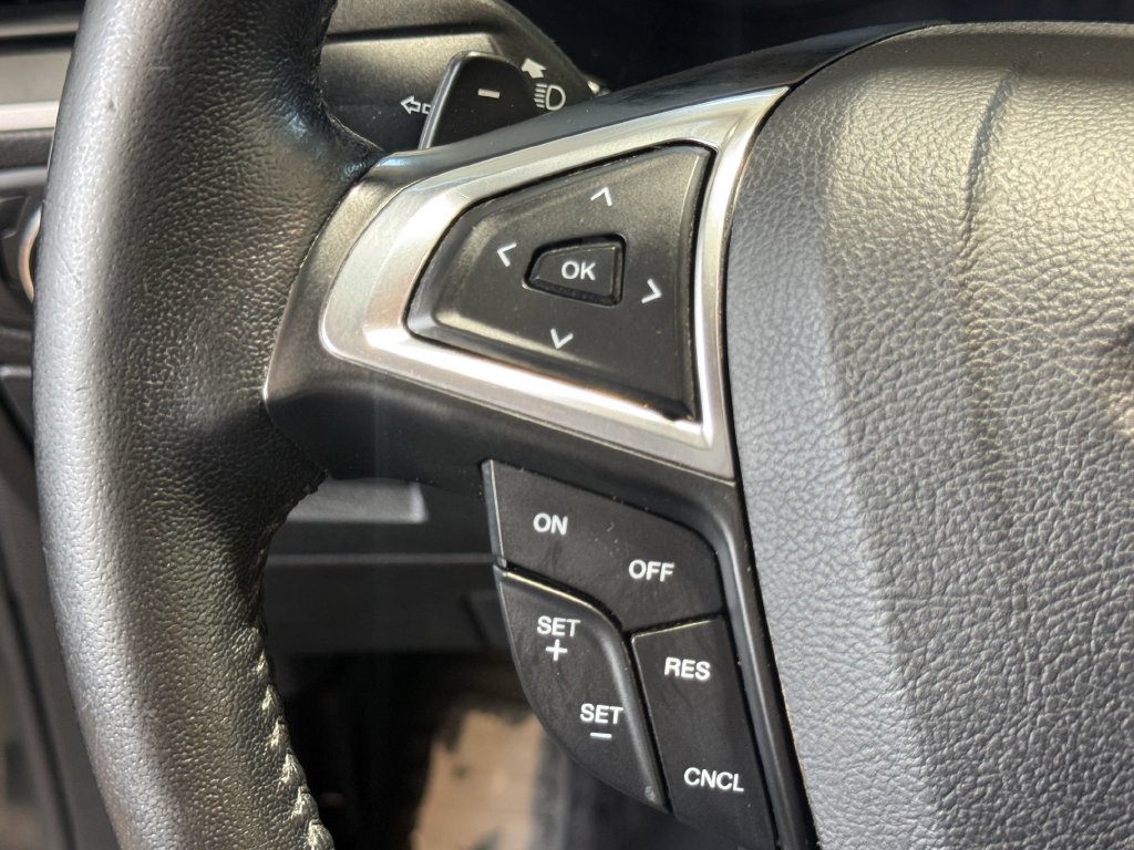 Used 2016 Ford Edge SEL w/ Equipment Group 201A FWD image 19