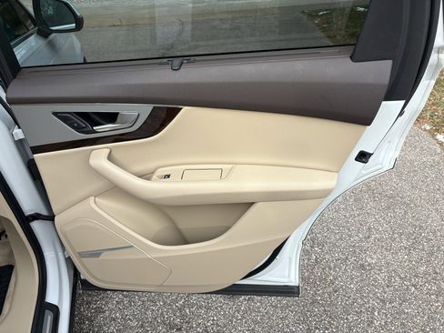 Used 2019 Audi Q7 2.0T Premium Plus image 26