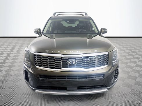 Used 2020 Kia Telluride S w/ S 8 Passenger Seating Package FWD image 2