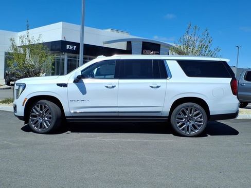 New 2026 GMC Yukon XL Denali Ultimate AWD/4WD image 3