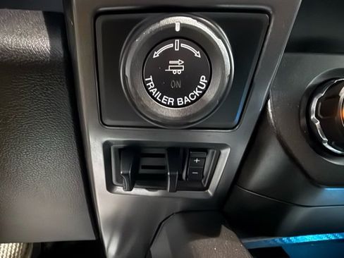 Used 2019 Ford F150 XLT w/ Equipment Group 302A Luxury image 24