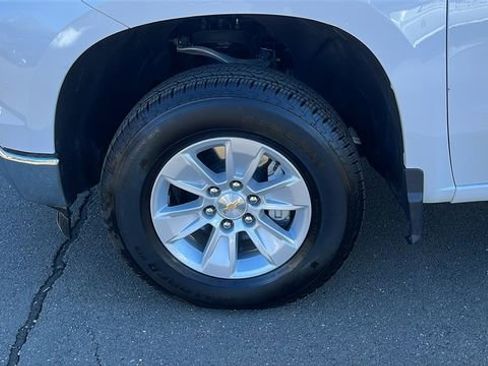 Used 2025 Chevrolet Silverado 1500 W/T image 8