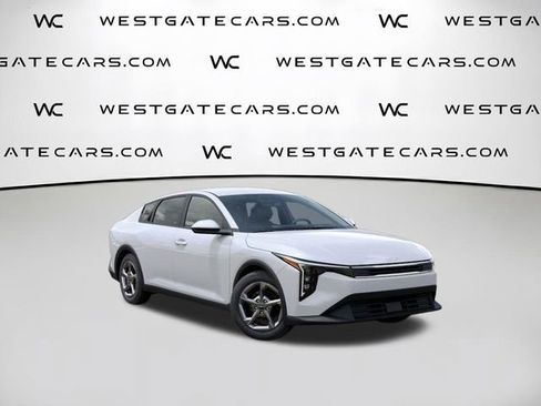 New 2026 Kia K4 LXS image 11