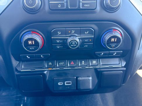 Used 2020 Chevrolet Silverado 1500 LT w/ All-Star Edition image 29