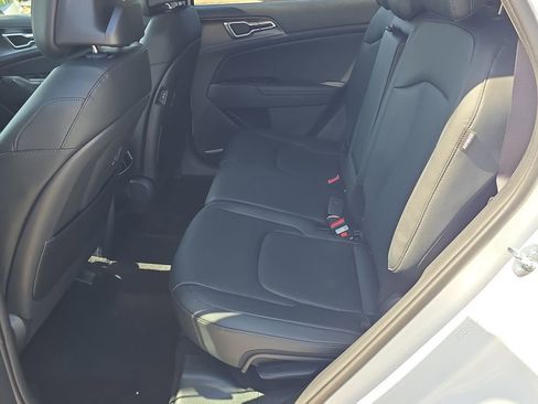 New 2026 Kia Sportage EX image 17