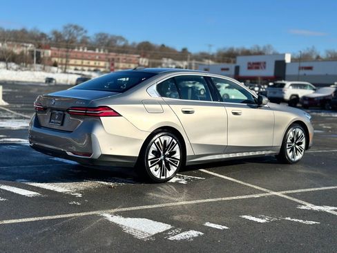 Certified 2025 BMW 530i xDrive image 6