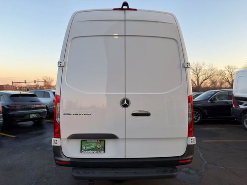 Used 2024 Mercedes-Benz eSprinter 170 Cargo w/ Dashboard Charging Package image 7