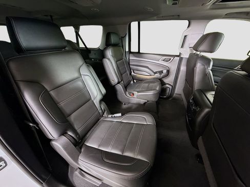 Used 2020 GMC Yukon XL Denali w/ Denali Ultimate Package image 30