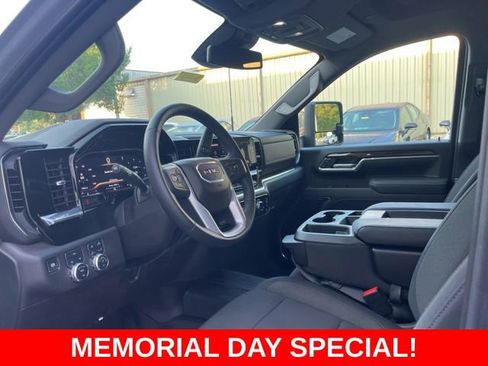 Used 2025 GMC Sierra 3500 SLE w/ Preferred Package AWD/4WD image 6