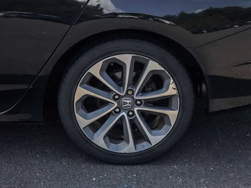 Used 2015 Honda Accord Sport image 10