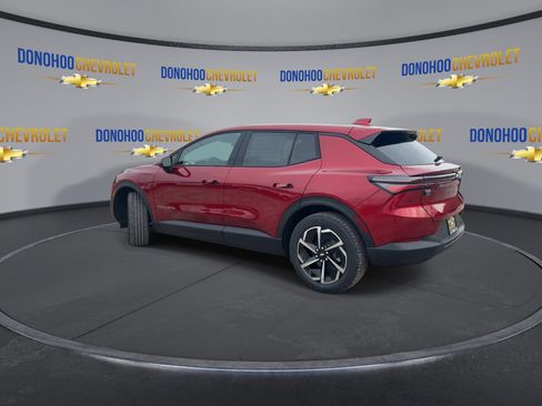 New 2026 Chevrolet Equinox EV LT image 9