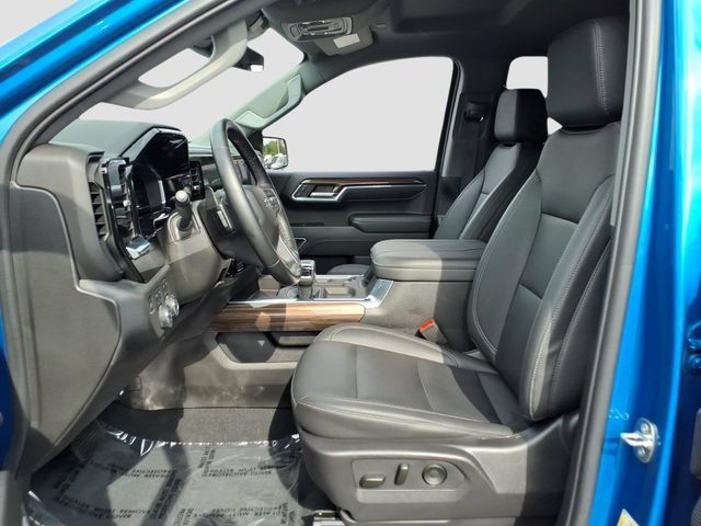 Used 2024 Chevrolet Silverado 1500 RST w/ Convenience Package II AWD/4WD image 9