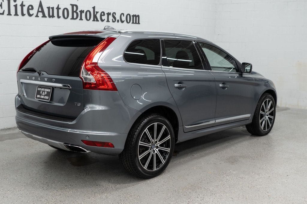 Used 2016 Volvo XC60 T5 Premier w/ Proximity Package FWD image 31