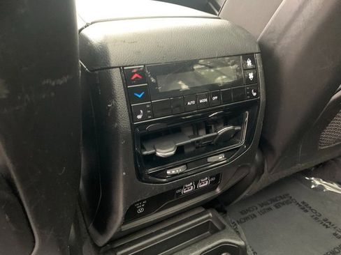 Certified 2022 Jeep Grand Cherokee L Limited image 19