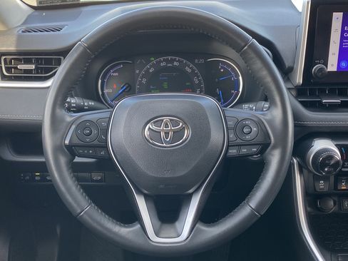 Used 2023 Toyota RAV4 XLE Premium AWD/4WD image 16