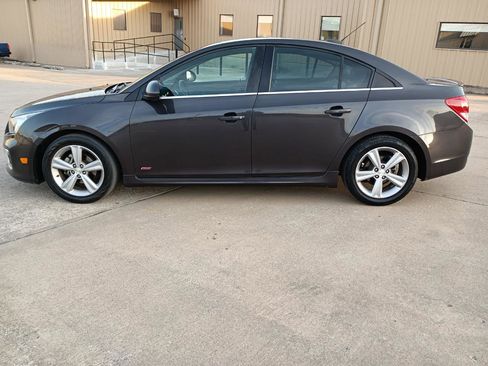 Used 2016 Chevrolet Cruze LT w/ Sun, Sound and Sport Package image 6