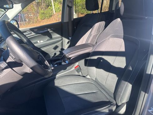 Used 2022 Jeep Grand Cherokee Laredo w/ Luxury Tech Group I image 14