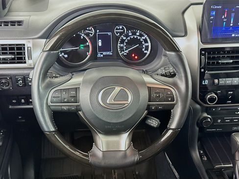 Used 2023 Lexus GX 460 Luxury w/ Sport Design Package image 18