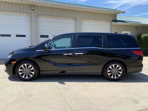 Used 2023 Honda Odyssey EX-L image 4