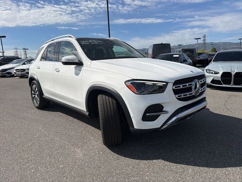 Used 2025 Mercedes-Benz GLE 350 4MATIC image 3