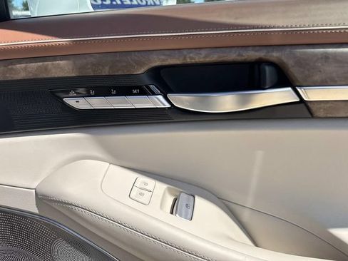 Used 2020 Genesis G90 3.3T Premium RWD image 25