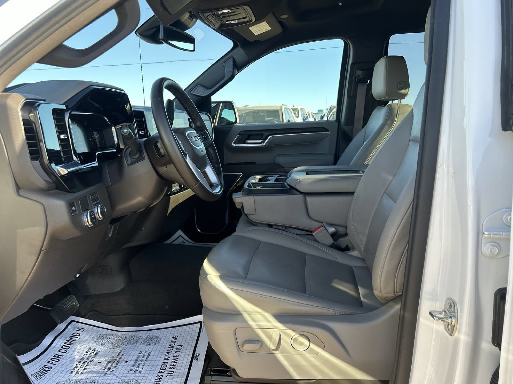Certified 2026 GMC Sierra 1500 SLT RWD image 17