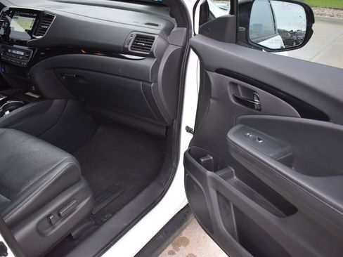 Used 2022 Honda Passport Elite image 17