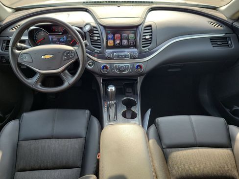 Used 2018 Chevrolet Impala LT FWD image 9