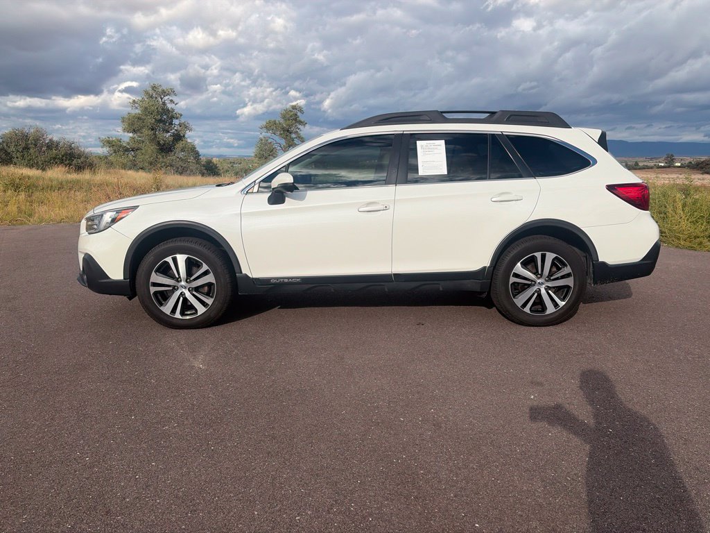 Used 2018 Subaru Outback 3.6R Limited AWD/4WD image 8