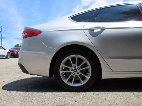 Used 2019 Ford Fusion Energi Titanium FWD image 23
