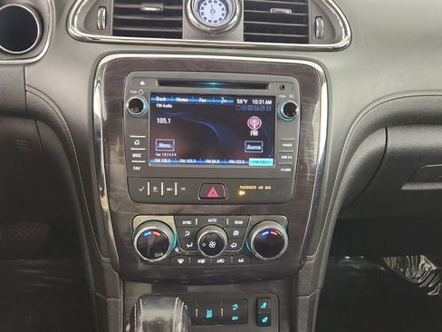 Used 2017 Buick Enclave Leather image 12