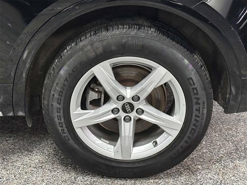 Used 2023 Audi Q5 2.0T Premium w/ Convenience Package image 10