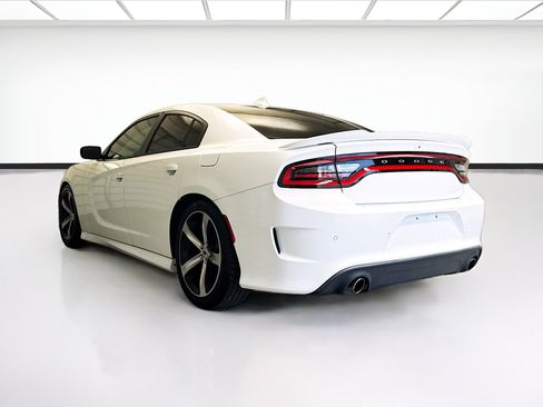 Used 2019 Dodge Charger GT RWD image 6