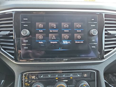 Used 2022 Volkswagen Atlas SE FWD image 23